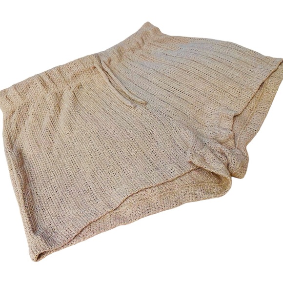 H&M Women’s Tweed Jacquard Beach Shorts Nude Beige High Rise - Size Large - Picture 4 of 8